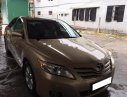 Toyota Camry LE 2010 - Cần bán xe Toyota Camry LE 2010, màu vàng, nhập khẩu