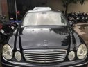 Mercedes-Benz E240   2004 - Bán xe Mercedes E240, 5 chỗ ngồi, sản xuất 2004, màu đen