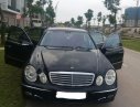 Mercedes-Benz E200 2004 - Cần bán lại xe Mercedes E200 đời 2004, màu đen chính chủ