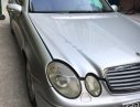 Mercedes-Benz E240 2004 - Xe Mercedes E240 đời 2004, màu bạc số tự động, giá chỉ 320 triệu