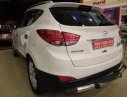 Hyundai Tucson 4WD 2011 - Bán ô tô Hyundai Tucson 4WD đời 2011, màu trắng, nhập khẩu xe gia đình