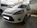 Ford Fiesta Trend 2011 - Bán Ford Fiesta Trend sản xuất 2011, màu trắng, giá 380tr