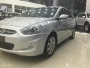 Hyundai Accent 2017 - Cần bán Hyundai Accent màu bạc mới đời 2017, liên hệ Ngọc Sơn: 0911.377.77