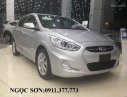 Hyundai Accent 2017 - Cần bán Hyundai Accent màu bạc mới đời 2017, liên hệ Ngọc Sơn: 0911.377.77