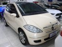 Mercedes-Benz A class A150 2006 - Bán xe Mercedes A150 đời 2006, màu kem (be) số tự động, 420 triệu