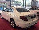 Mercedes-Benz E200 2017 - Cần bán xe Mercedes E200 đời 2017, màu trắng