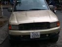 Ford Ranger XLT 2002 - Cần bán Ford Ranger XLT đời 2002, màu vàng