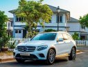 Mercedes-Benz GLC 300 2017 - Cần bán xe Mercedes GLC 300 đời 2017, màu trắng