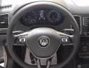 Volkswagen Sharan 2016 - Cần bán Volkswagen Sharan đời 2016, màu bạc