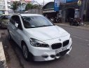 BMW 2 Series 218i Active Tourer 2015 - Bán ô tô BMW 2 Series 218i Active Tourer 2015, màu trắng, nhập khẩu xe gia đình, giá 950tr