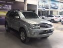 Toyota 4 Runner GMT 2.5 2011 - Bán xe Toyota 4 Runner 2011, màu bạc, 688 triệu