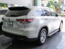 Toyota Highlander LE 2015 - Cần bán xe Toyota Highlander LE đời 2015, màu trắng, xe nhập