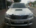 Toyota Hilux E 2014 - Cần bán Toyota Hilux E sản xuất 2014 xe gia đình, 440tr