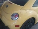 Volkswagen Beetle   2004 - Bán Volkswagen Beetle sản xuất 2004, màu vàng, nhập khẩu nguyên chiếc, giá tốt