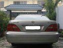 Lexus LS 430 2001 - Cần bán gấp Lexus LS430 - sản xuất 2001 giá rẻ, 5 chỗ, màu bạc, máy chạy tốt