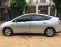 Toyota Prius 2009 - Cần bán gấp Toyota Prius đời 2009, màu bạc, xe nhập, giá chỉ 568 triệu