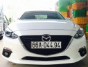 Mazda 3   2017 - Cần bán lại xe Mazda 3 sản xuất 2017, màu trắng xe gia đình