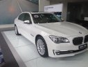 BMW 7 Series 750 Li 4.4 AT 2017 - Bán BMW 7 Series 750 Li 4.4 AT đời 2017, màu trắng, xe nhập