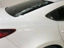 Mazda 6 2.0AT 2015 - Bán Mazda 6 2.0AT 2015, màu trắng xe gia đình, giá 750tr