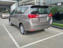 Toyota Innova E 2018 - Bán Toyota Innova E đời 2018, giảm giá cực sâu, tặng thêm gói phụ kiện, hỗ trợ mua xe trả góp