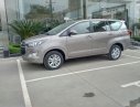 Toyota Innova E 2018 - Bán Toyota Innova E đời 2018, giảm giá cực sâu, tặng thêm gói phụ kiện, hỗ trợ mua xe trả góp