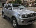 Toyota Fortuner 2.5G 2011 - Cần bán gấp Toyota Fortuner 2.5G đời 2011, màu bạc số sàn