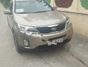 Kia Sorento DMT 2015 - Cần bán gấp Kia Sorento DMT đời 2015 xe gia đình, giá chỉ 720 triệu