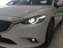 Mazda 6 2.0 premium 2017 - Bán xe Mazda 6 2.0 premium đời 2017, màu trắng, xe nhập, giá 919tr