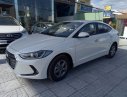 Hyundai Elantra 1.6MT 2017 - Cần bán lại xe Hyundai Elantra 1.6MT đời 2017, màu trắng, nhập khẩu nguyên chiếc