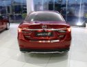 Mazda 6 2.0L Premium 2017 - Bán xe Mazda 6 2.0L Premium đời 2017, màu đỏ, giá chỉ 899 triệu