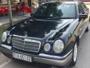 Mercedes-Benz E class E230 AT 1999 - Cần bán gấp Mercedes E230 AT đời 1999, màu đen giá cạnh tranh