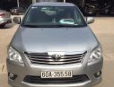 Toyota Innova V 2014 - Cần bán lại xe Toyota Innova đời 2014, màu bạc