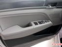 Hyundai Elantra 1.6AT 2018 - Bán ô tô Hyundai Elantra 1.6AT đời 2018, màu trắng  