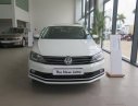 Volkswagen Jetta 2017 - Bán ô tô Volkswagen Jetta năm 2017, màu trắng, nhập khẩu, giá chỉ 999 triệu