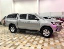 Toyota Hilux 2016 - Cần bán gấp Toyota Hilux đời 2016, màu bạc, xe nhập