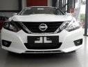 Nissan Teana 2.5SL 2017 - Bán Nissan Teana 2.5 SL trắng, xe nhập Mỹ, giảm giá 200tr, xe giao ngay