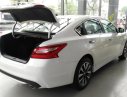 Nissan Teana 2.5SL 2017 - Bán Nissan Teana 2.5 SL trắng, xe nhập Mỹ, giảm giá 200tr, xe giao ngay