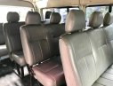 Toyota Hiace 2.5 2005 - Bán lại xe Toyota Hiace 2.5 đời 2005, màu xám