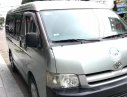 Toyota Hiace 2.5 2005 - Bán lại xe Toyota Hiace 2.5 đời 2005, màu xám