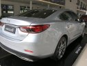 Mazda 6 2017 - Bán xe Mazda 6 2.0 bản đủ mới nhất, màu Bạc, chính hãng, có xe giao
