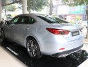 Mazda 6 2017 - Bán xe Mazda 6 2.0 bản đủ mới nhất, màu Bạc, chính hãng, có xe giao