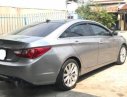 Hyundai Sonata     2.0AT 2011 - Bán ô tô Hyundai Sonata 2.0AT đời 2011, màu bạc, nhập khẩu Hàn Quốc, giá chỉ 585 triệu