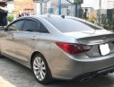 Hyundai Sonata     2.0AT 2011 - Bán ô tô Hyundai Sonata 2.0AT đời 2011, màu bạc, nhập khẩu Hàn Quốc, giá chỉ 585 triệu