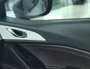 Mazda 3 2018 - Bán xe Mazda 3 sedan 2018, màu vàng cát, chính hãng, có xe giao