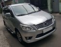 Toyota Innova V 2014 - Bán gấp Toyota Innova V đời 2014, màu bạc 