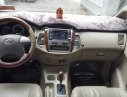 Toyota Innova V 2014 - Bán gấp Toyota Innova V đời 2014, màu bạc 