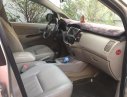 Toyota Innova V 2014 - Cần bán gấp Toyota Innova V đời 2014, màu bạc, giá chỉ 585 triệu