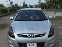 Hyundai i20 2009 - Bán Hyundai i20 sản xuất 2009, màu bạc xe gia đình, giá 330tr