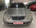 Mercedes-Benz E class E240 2002 - Cần bán xe Mercedes E240 đời 2002, màu kem (be), giá chỉ 265 triệu