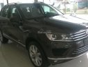 Volkswagen Touareg 2016 - Dòng SUV nhập Đức Volkswagen Touareg 3.6l, màu vàng cát. Cam kết giá tốt- Thu Hương: 0902.608.293